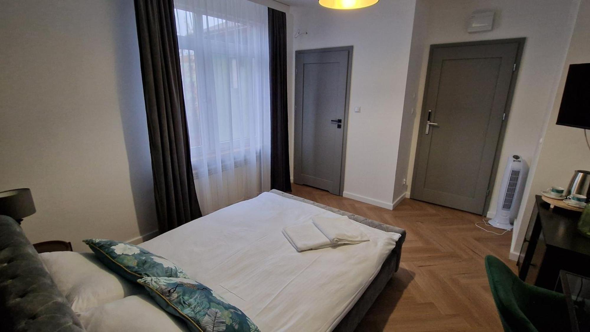 Brama Lwowska Apartamenty - Wiecej Na Www,Bramalwowska,Pl Zamość Eksteriør billede