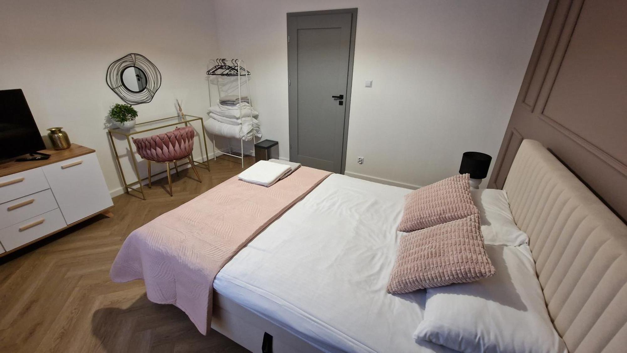 Brama Lwowska Apartamenty - Wiecej Na Www,Bramalwowska,Pl Zamość Eksteriør billede
